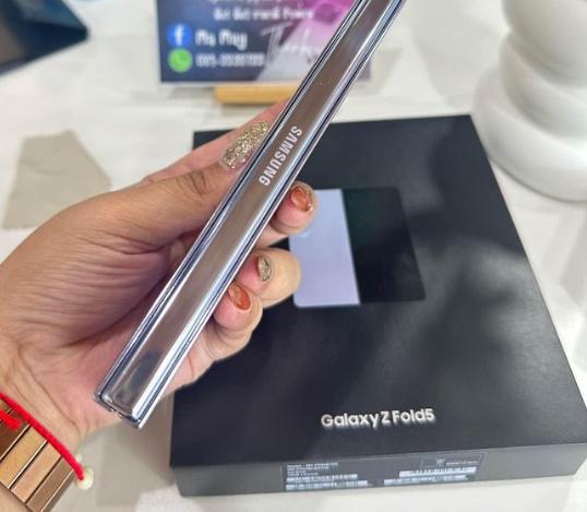 โทรศัพท์ Samsung Galaxy Z Fold 5  6