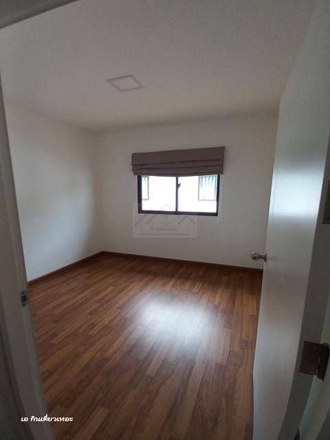 ให้เช่าทาวน์โฮม 2 ชั้น 3 ห้องนอน โครงการ พฤกษาวิลล์ 73 ซอยพัฒนาการ 38 ใกล้ทางด่วน *** ราคาเช่า 25,000 บาท/เดือน ประกัน 2 ล่วงหน้า 1  ติดต่อ คุณช่อผกา  11