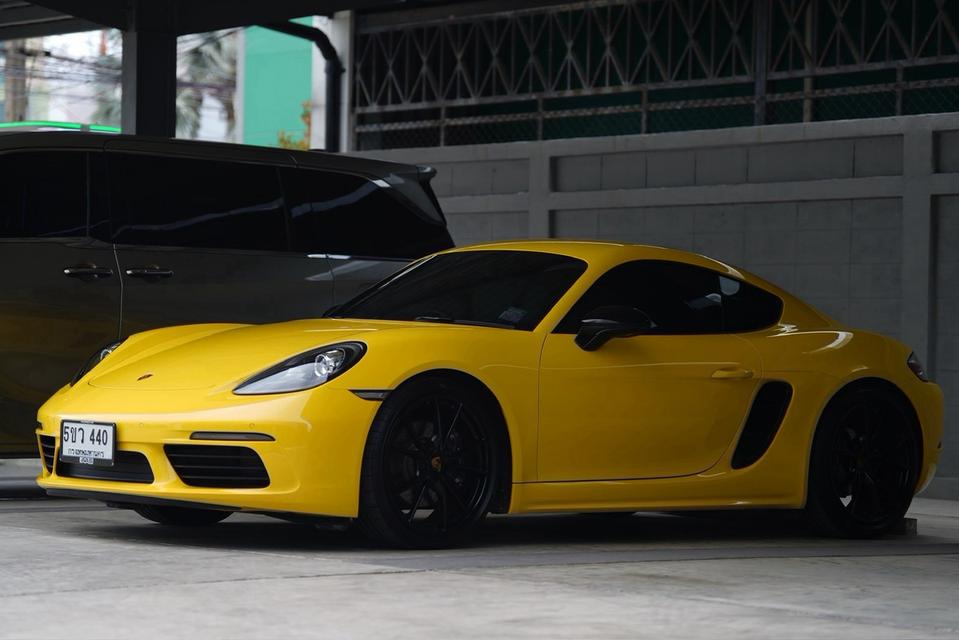 Porsche 718 Cayman T (Light Weight) 2022 สภาพของรถเหมือนป้ายแดงกลิ่นความเป็นรถใหม่ยังอยู่ ออกศูนย์ AAS