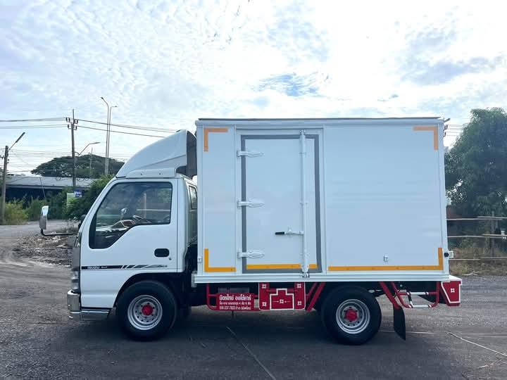 ISUZU NKR 100 แรงเทอร์โบ 4