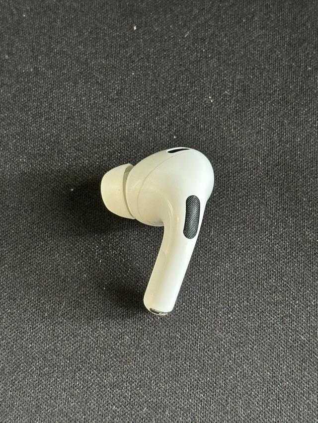 AirPods Pro 2 (เคส + หูฟังข้างซ้าย) รูปที่ 5