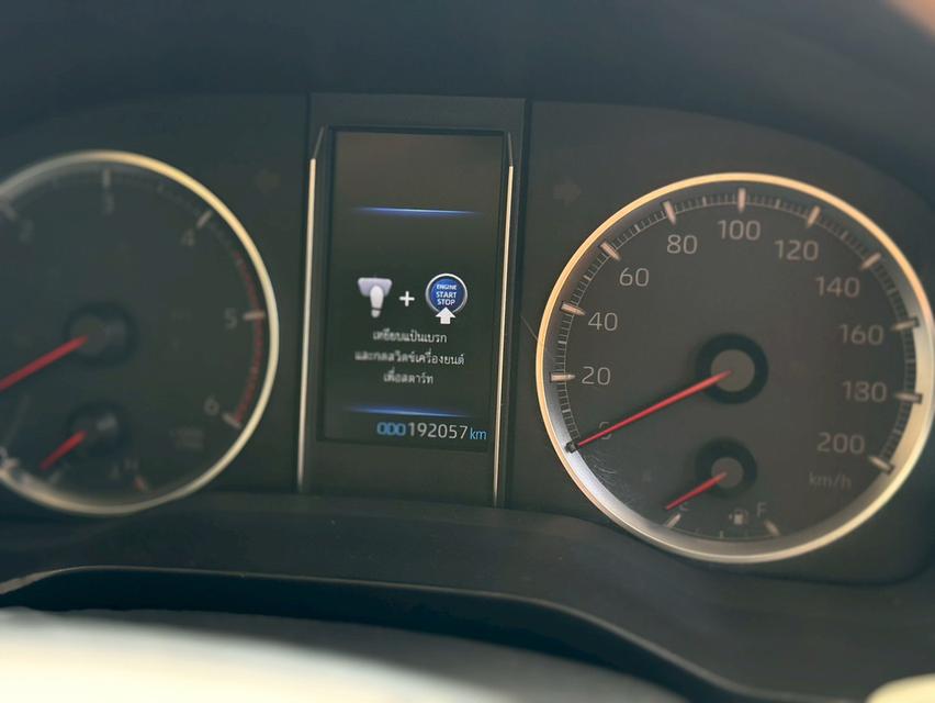 ปี 2020 TOYOTA MAJESTY, 2.8 GRANDEโฉม ปี19-ปัจจุบัน สีดำ เกียร์ออโต้ 16