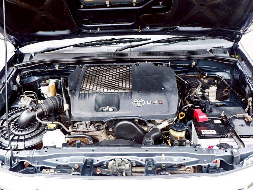 Toyota Vigo 2.5 E Prerunner Double Cab เกียร์ Auto VN Turbo สีเทา ปี 2013 19