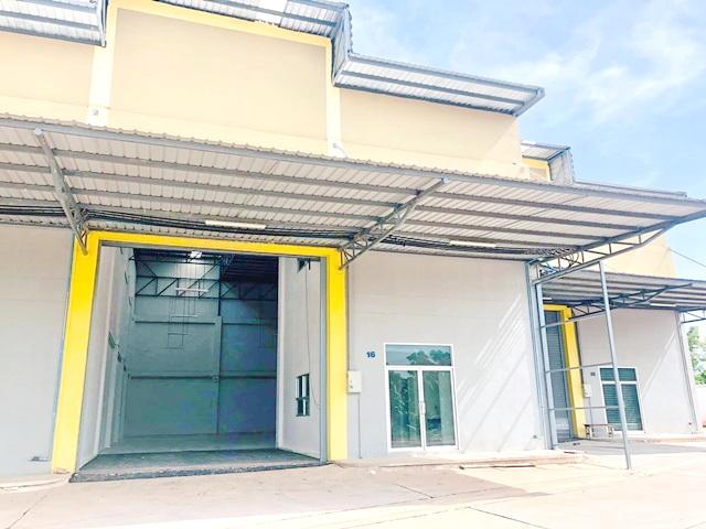 ตลาดสดลีลา 3.9 กม. รร. วัดบ้านไร่ 2.2 กม.ให้เช่าโรงงาน 2 ชั้น 324 ตร.ม.81 ตร;ว. อัสสัมชัญแคมปัส พระราม 2 1.9 กม.พันท้ายน 3