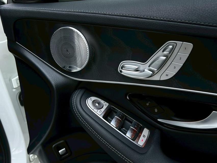 BenzGLC250 AMG Coupe 8