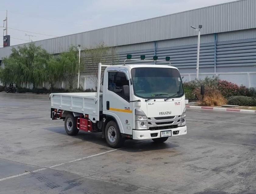 ISUZU NLR 130 รถบรรทุก 4 ล้อ ปี 2566 