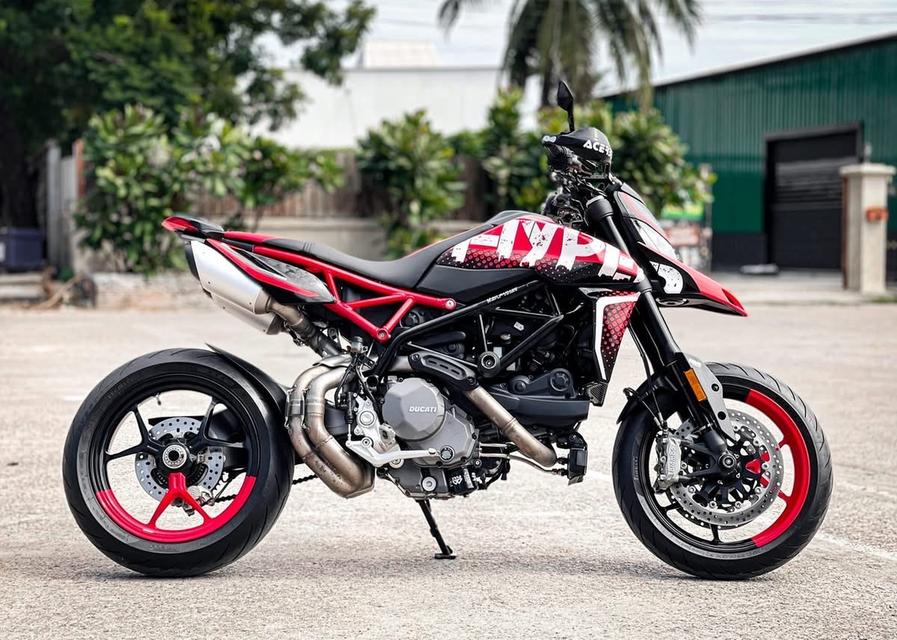 Ducati Hypermotard 950 RVE จดปี 2022 4