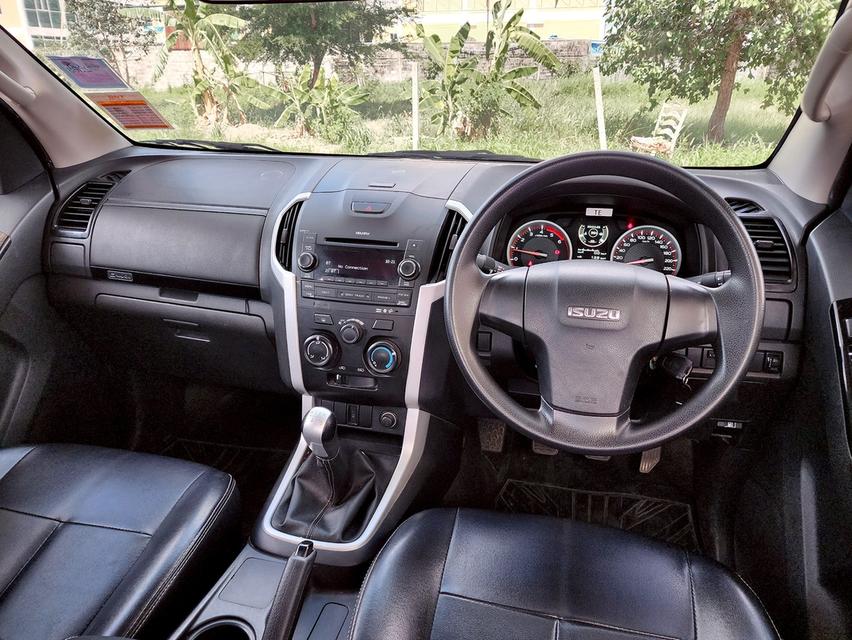  ISUZU D-max Space Cab 1.9L M/T  ปี 2019 14