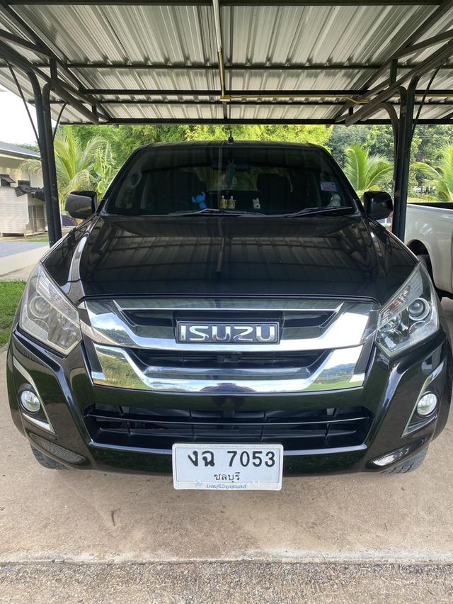  Isuzu MU-X · 4 ประตู ปี2017