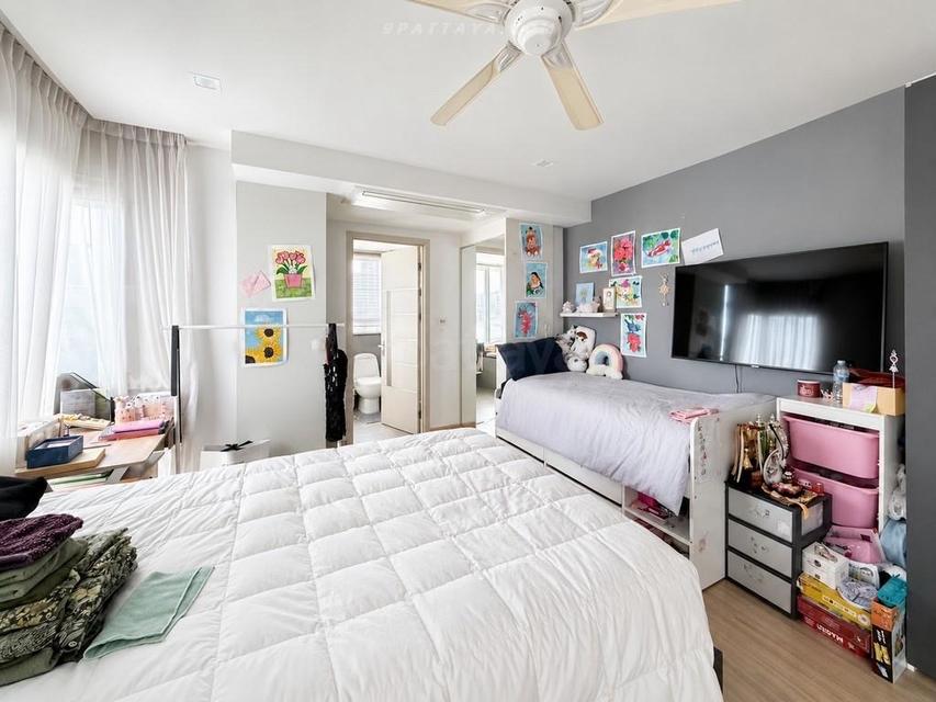 For Rent — Spacious 3-Bedroom Condo at Apus Condominium PattayaLarge condo for rent at Apus Condominium Pattaya, located in the city center near Big C 6