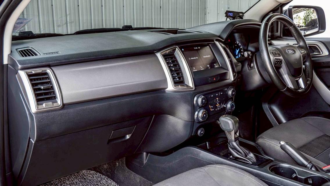 FORD RANGER 2.2 XLT ปี 2020 สีดำโฉม HI-RIDER OPEN CAB รูปที่ 9