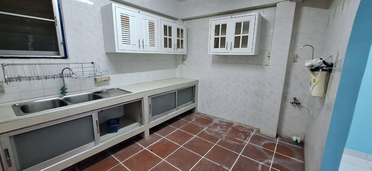 ขายบ้านทาวน์เฮ้าส์ ทำเลดีใกล้เดอะมอลล์บางแค MRT หลักสอง รีโนเวทใหม่ พร้อมเข้าอยู่! 13