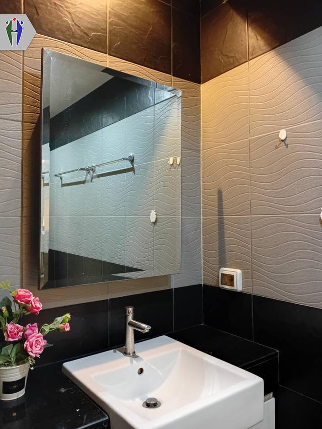 ให้เช่าคอนโด 51 ตารางเมตร ห้องมุม ราคา 13,500 บาท ใกล้ถนนสุขุมวิทพัทยาใต้ • ขนาด 51 ตร.ม, 1ห้องนอน, 1ห้องน้ำ • ทีวี, 1แอร์, ตู้เย็น • บิ๊วอินครัวยุโร 9