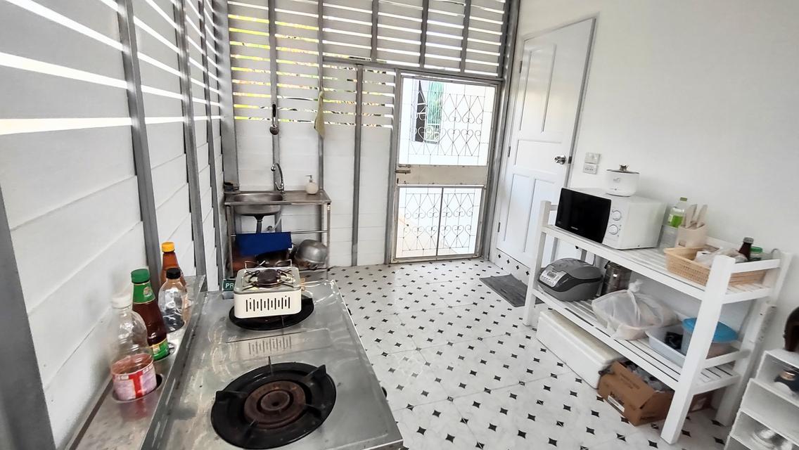 ขายบ้านสร้างใหม่2ห้องนอน1ห้องน้ำ1หลัง​ พร้อมบ้านน้อคดาวน์อีก3หลัง​ บัจจุบันบ้านน้อคดาวน์ให้เช่ารายเดือนอยู่​ รวมพื้นที่ทั้งแปลง215ตารางวา​ าง 7