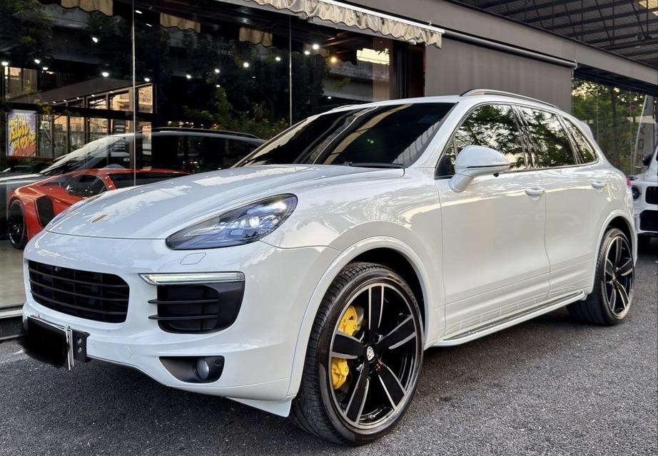 Porsche Cayenne S E-Hybrid