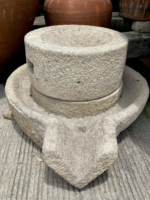 โม่แป้งโบราณ โม่หินโบราณ เครื่องบดแป้งหินแกรนิต ชุดใหญ่