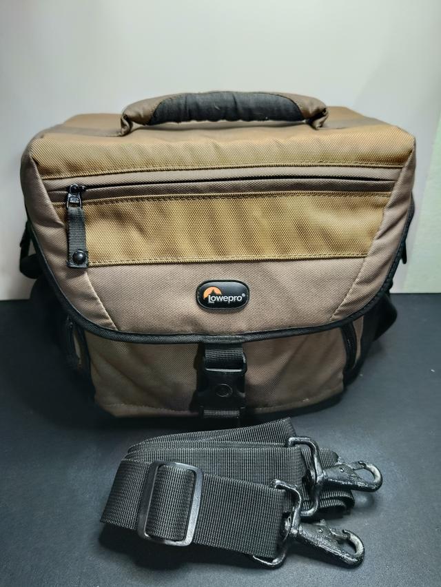 กระเป๋ากล้องสะพายข้าง Lowepro รุ่น Nova 180 AW กันน้ำ กันกระแทก รูปย่อยที่ 3