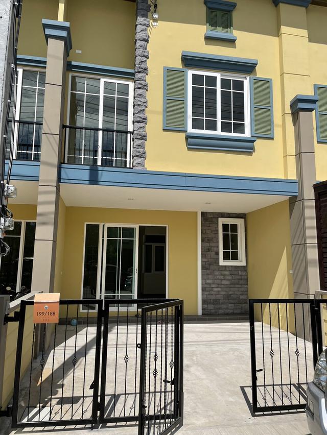 ให้เช่าบ้านทาวน์โฮม โครงการ โกลเด้นทาวน์ เพชรเกษม - พุทธมณฑลสาย 3 6