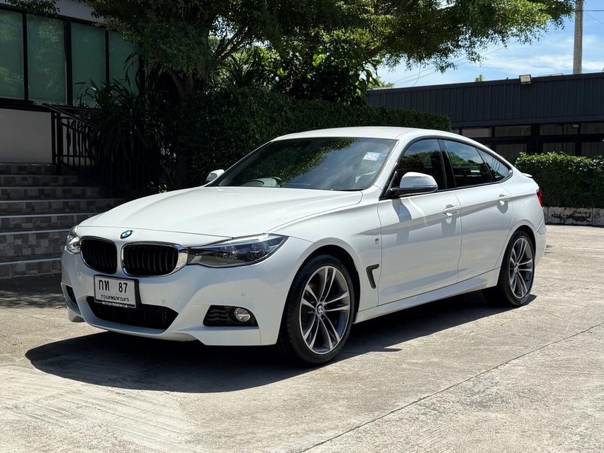 2019 BMW 320D GT MSPORT LCI รถมือเดียวออกป้ายแดง รถวิ่งน้อย เข้าศูนย์ตามระยะ รถไม่เคยมีอุบัติเหตุครับ