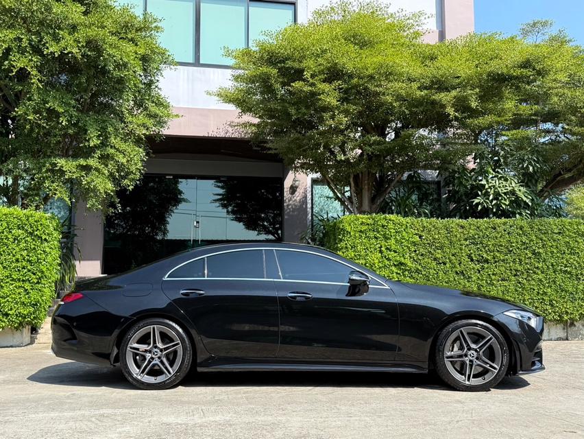 2019 BENZ CLS 300D AMG รถศูนย์ BENZ THAILAND รถวิ่งน้อย เข้าศูนย์ทุกระยะ รถไม่เคยมีอุบัติเหตุครับ รูปที่ 2