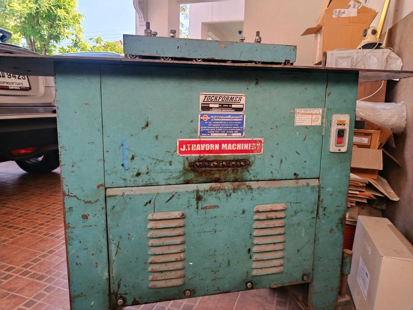 ขายเครื่องรีดตะเข็บ สังกะสี มือสอง (ยี่ห้อ จ.ถาวร) ตะเข็บ Vale ,งานหุ้มฉนวน