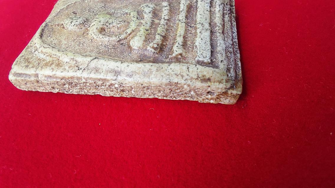 隆重推荐:瓦拉康寺大模版神圣佛牌(Phra Somdej)– 佛历2415年(1872年)