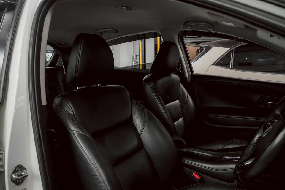 รหัสรถ 67GG657 Honda HRV 1.8E ปี 2015