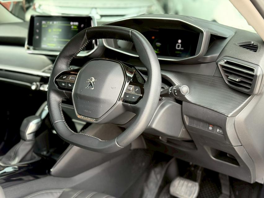 PEUGEOT 2008 1.2 ALLURE 2023 9