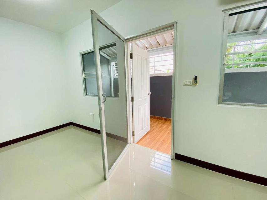 ทาวน์เฮ้าส์2ชั้นรีโนเวทพร้อมเข้าอยู่ 19