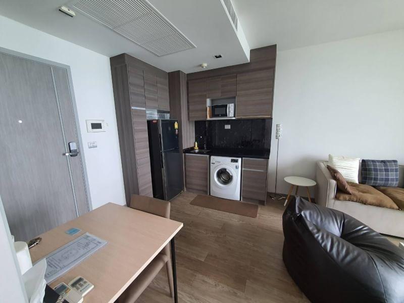 ขายคอนโด 1 ห้องนอน วิวทะเล ชั้น 35 ย่านหาดจอมเทียน 9