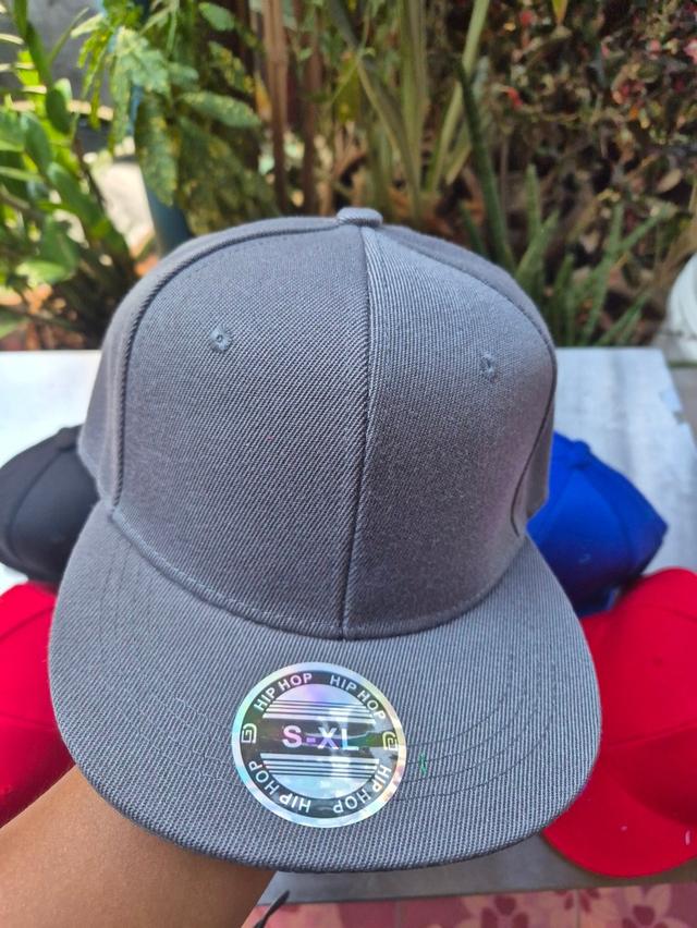 หมวกฮิบ หมวกแก๊ปสีพื้น Snapback Cap ทรง Hip Hop 5