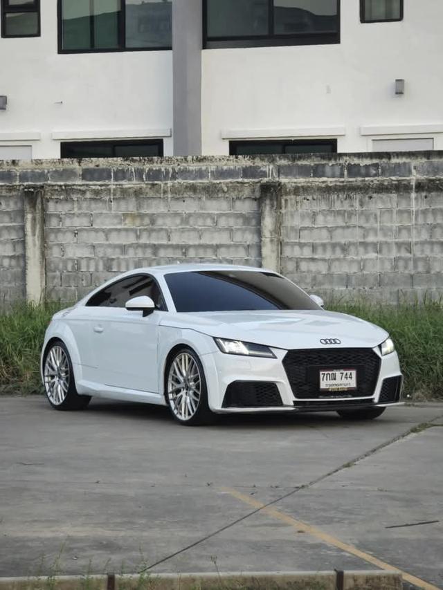 Audi TT สีขาว 1