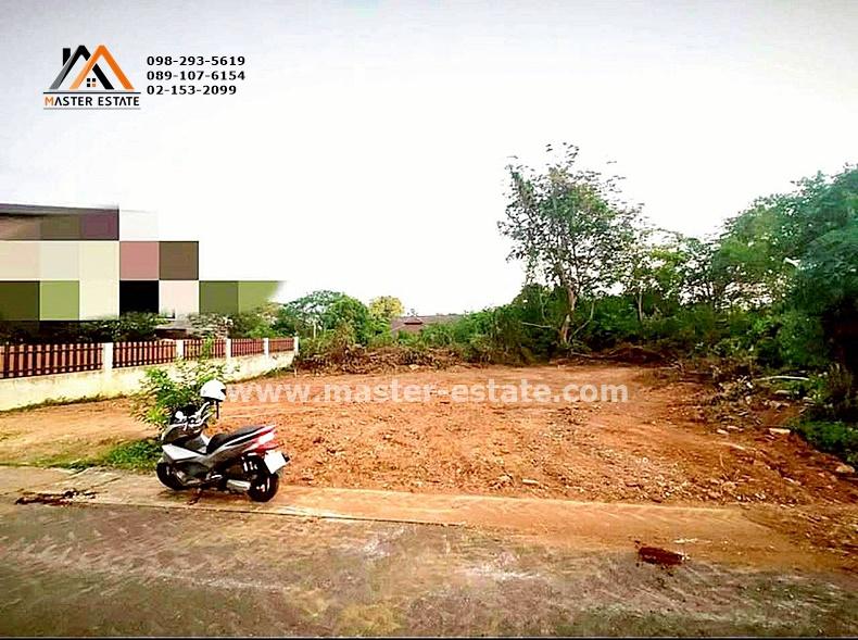ที่ดิน 100 ตร.ว. สัตหีบ ในหมู่บ้านสหกรณ์ เคหสถาน ราชนาวี 1 ทรงสี่เหลี่ยมสวย (แบ่งแปลงขาย 50 ตร.ว.ได้) ทำบ้าน 2 ชั้น เห็นวิวทะเล 1