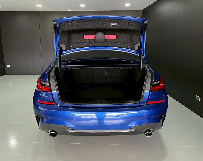 BMW 330e M Sport ปี 2021 ไมล์ 112,xxx โล เท่านั้น..!! และสามารถวิ่งด้วยระบบไฟฟ้าได้ 60 โล รถมือเดียวป้ายแดง 7