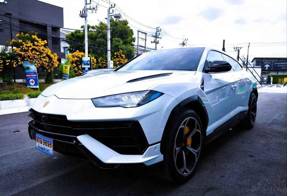 Lamborghini Urus  2024 3