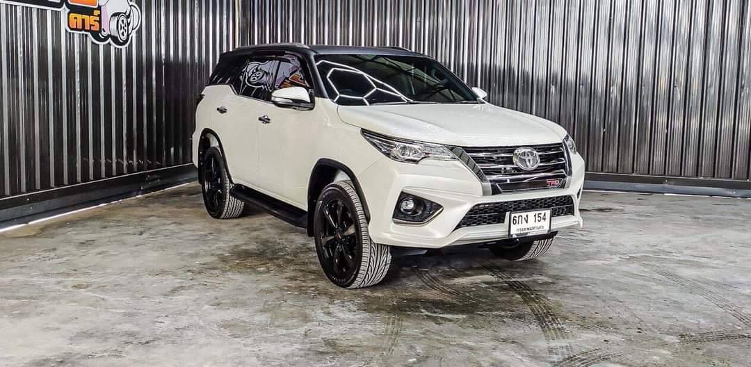 Toyota Fortuner 2.8 TRD Sportivo 4WD ปี2016 1