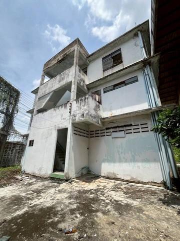 โรงงานพร้อมสำนักงาน 3 ชั้น พื้นที่ 2-3-82 ไร่ ซ.สุขาภิบาล 2 ถ.พุทธมณฑลสาย 4 ต.อ้อมน้อย อ.กระทุ่มแบน จ.สมุทรสาคร 4