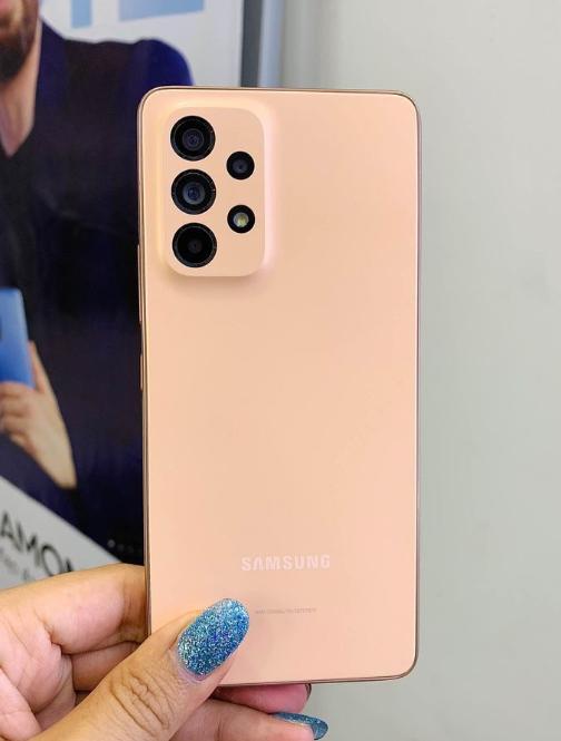 Samsung Galaxy A73 สวยเทียบมือหนึ่ง 3