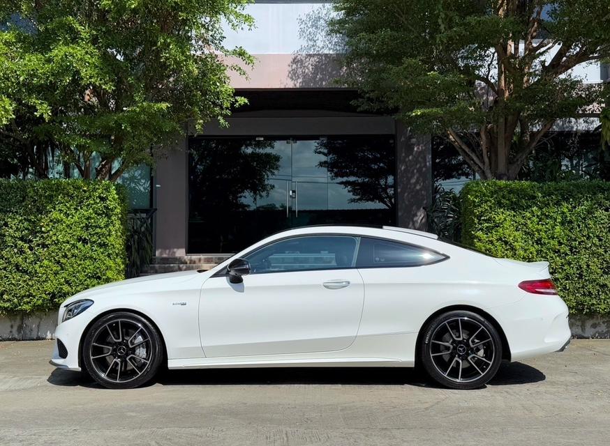 2018 BENZ C43 COUPE รถมือเดียวออกป้ายแดง วิ่งน้อยเพียง 4X,XXX กม สภาพป้ายแดง ไม่เคยมีอุบัติเหตุครับ 5