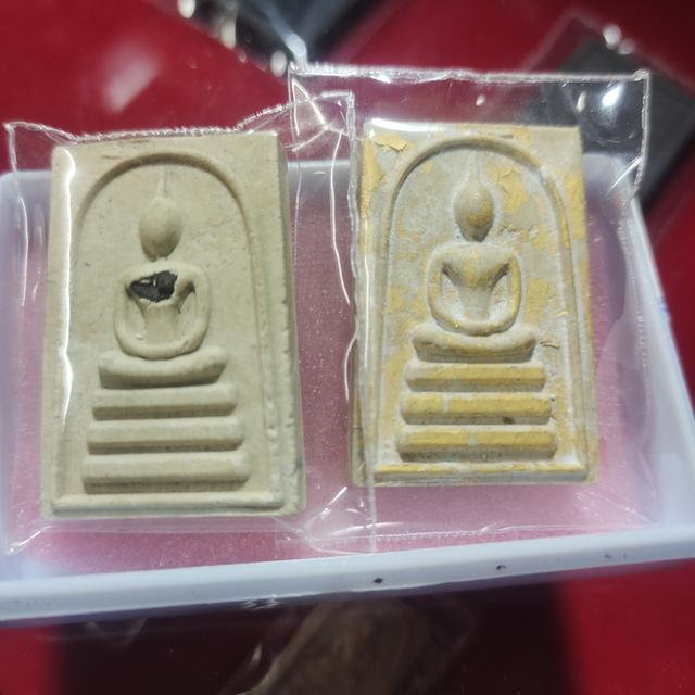 สมเด็จหลังรูปเหมือนหลวงพ่อกวย วัดโฆสิตาราม ปี58 มีสององค์ สนใจ in box