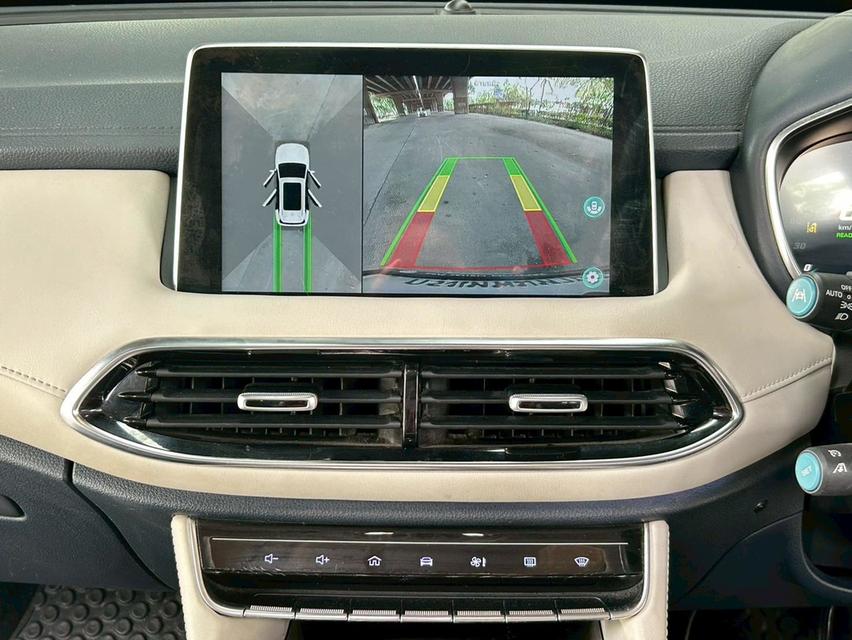MG HS 1.5 Turbo X Sunroof AT ปี 2021  13