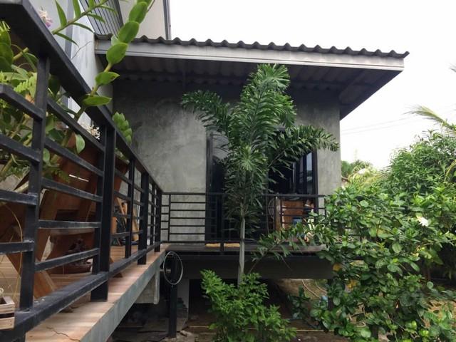 ขายบ้านพร้อมที่ดินบนเนื้อที่ 132 ตรว. พิกัด หนองชาก บ้านบึง ชลบุรี 2 ห้องนอน 2 ห้องน้ำ 1ห้องครัว