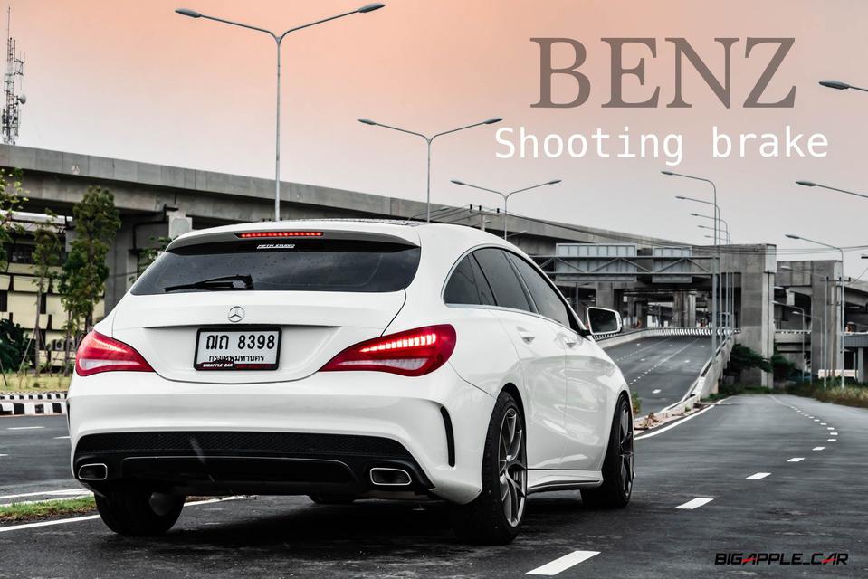 Mercedes Benz  CLA 250 Shooting Brake ปี 2015 สีขาว 1