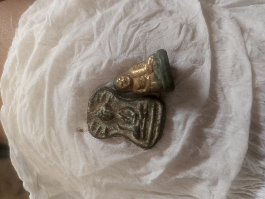 พระเครื่อง