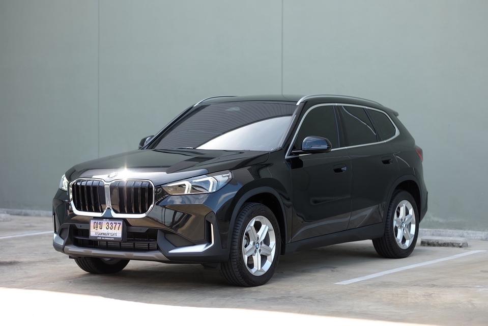 BMW X1 sDrive 18i x Line ปี 2023 แท้ไมล์ 17,xxx km. มือเดียว รถสวยมาก รูปย่อยที่ 2