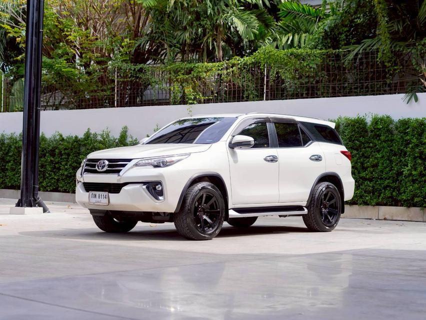 ประกันเครื่องเกียร์3ปี 30,000 km.Toyota fortuner 2.4V 4WD ปีจด 2019