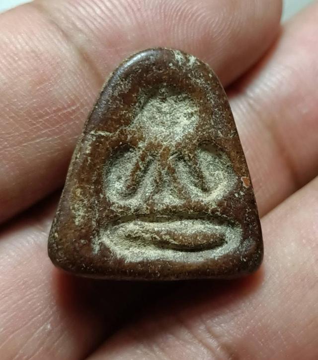 พระปิดตาพิมพ์หลังแบบหลวงพ่อแก้ววัดสุวรรณ 11