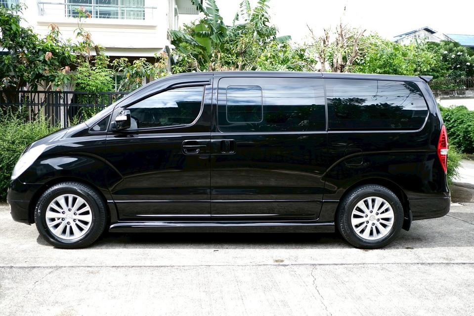 Hyundai H-1 2.5 Deluxe ปี2011 สีดำ ออโต้ ดีเซล ไมล์ 1xx,xxx km. 7