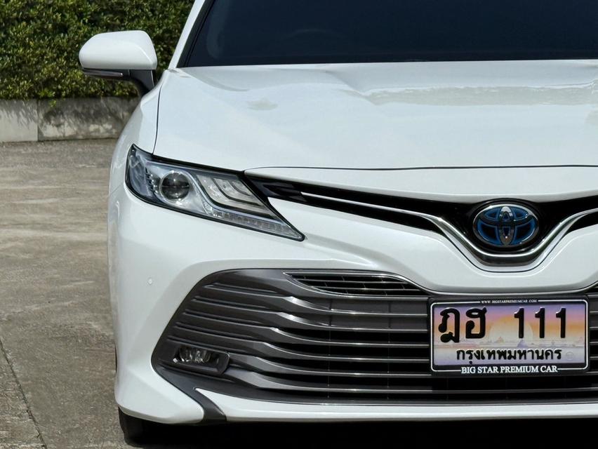2021 CAMRY HV PREMIUM รุ่น TOP สุด รถมือเดียวออกป้ายแดง รถวิ่งน้อย เข้าศูนย์ตรงระยะ รถไม่มีอุบัติเหตุครับ 8