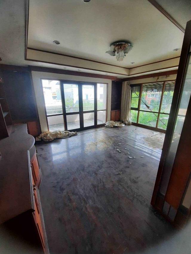 ขายบ้านเดี่ยว 3 ชั้น มบ.พิมาน ถนนเฉลิมพระเกียรติซอย28 ทำเลดี ใกล้สวนหลวง ร.9 4